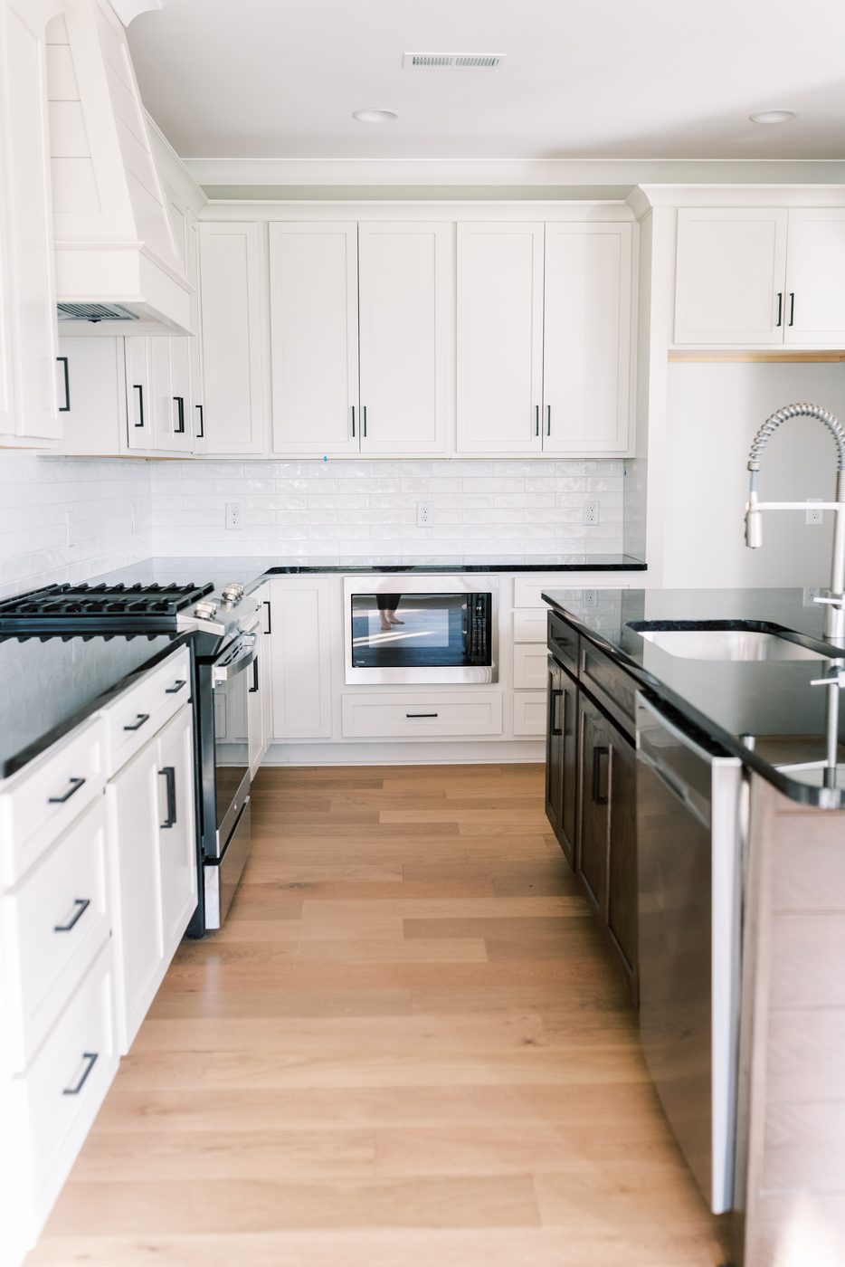 Kitchen & Cabinetry